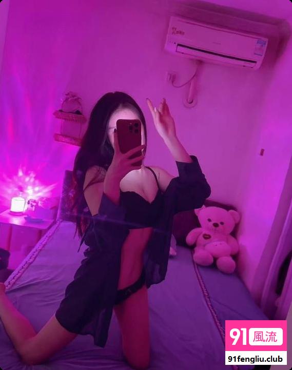 高挑大长腿美女